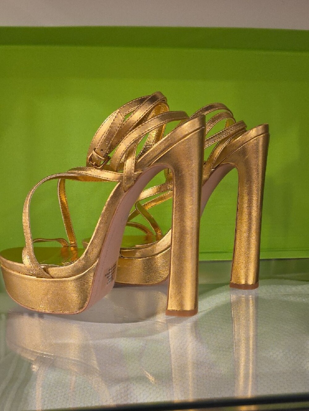 Jennifer Lopez Gold Metallic Platform Strappy sandals size 9 new without box - Picture 6 of 12